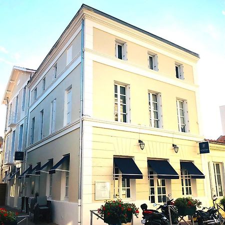 Hotel 2 Etoiles Et Restaurant Le Galet Bleu Fouras Eksteriør bilde